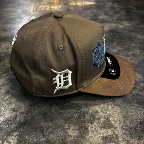 USA買付　Detroit Tigers 'Multicolor Logos' Pro Pinch Strapback USA-58