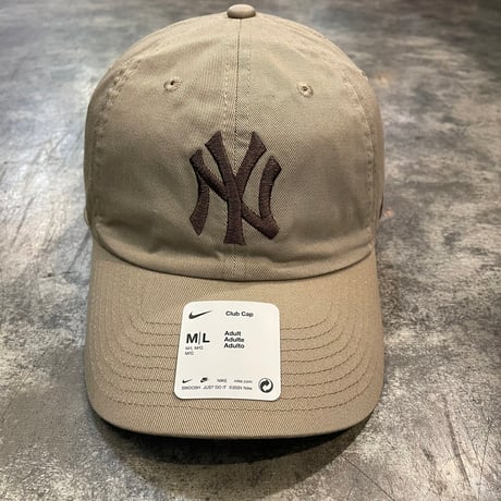 日本未発売モデル NIKE×YANKEES Club CAP BEIGE N-27