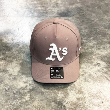 日本未発売モデル  Athletics Nike Rise Performance Adjustable Hat - Brown　Nー195