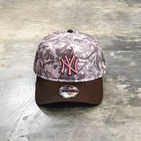USA買付    New York Yankees  Realtree Camo Brown Visor 9FORTY A-Frame Adjustable Cap　NEWERA -80