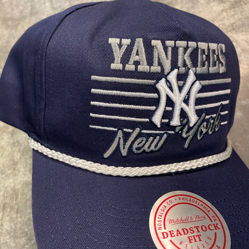 日本未発売モデル Mitchell &Ness Yankees Collection カー