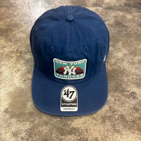 USA買付 NEW YORK YANKEES PATCH LOGO '47 CAPTAIN SNAPBACK　US-57