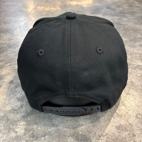 USA買付  New York Yankees 'Military Patch' Pre-Curved Golfer Snapback　NEWERA -52