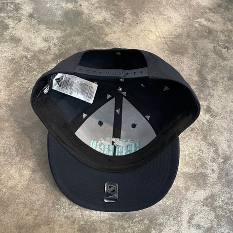 USA買付　Seattle Kraken adidas Team Snapback Hat - Deep Sea Blue　US-06