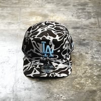 USA買付   Los Angeles Dodgers  Black & Gray Camo 19TWENTY Adjustable Cap　NEWERA -78