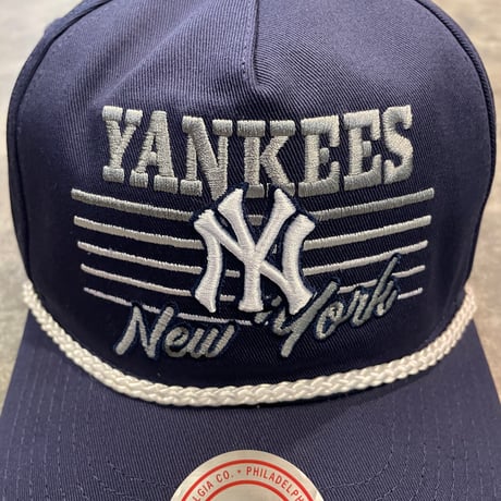 日本未発売モデル  Mitchell &Ness Yankees  Collection カーブバイザー  M-16