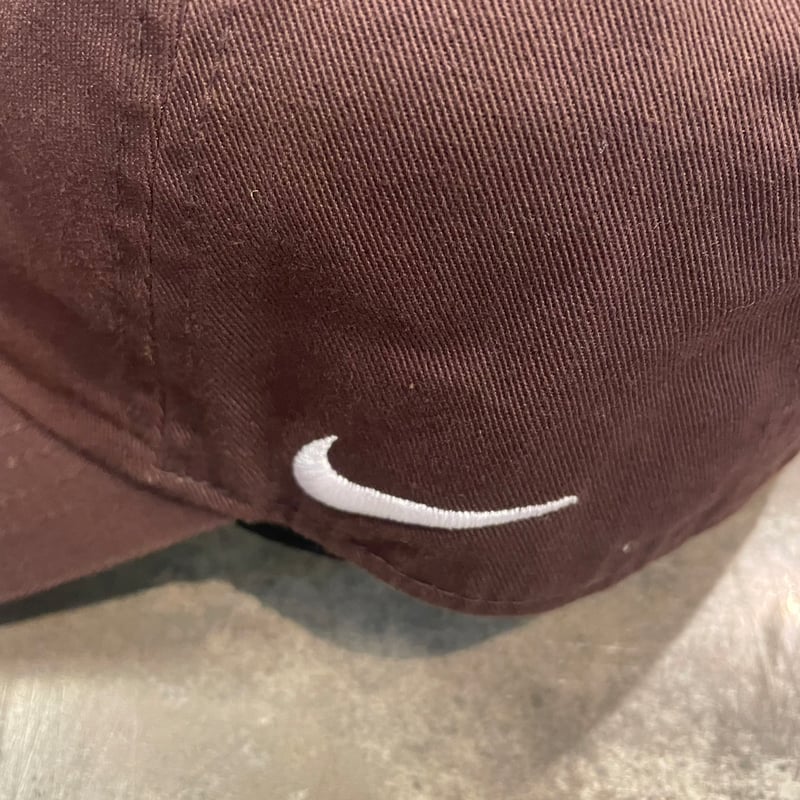 日本未発売モデル NIKE×San Diego Padres Club CAP BROWN N