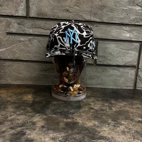 USA買付   New York Yankees  Black & Gray Camo 19TWENTY Adjustable Cap　NEWERA -79