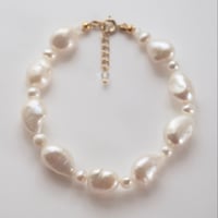 baroque pearls bracelet