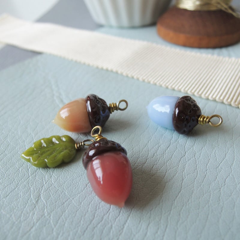 どんぐりチャーム＊1個 | little lamps -Glass Bead Shoppe-