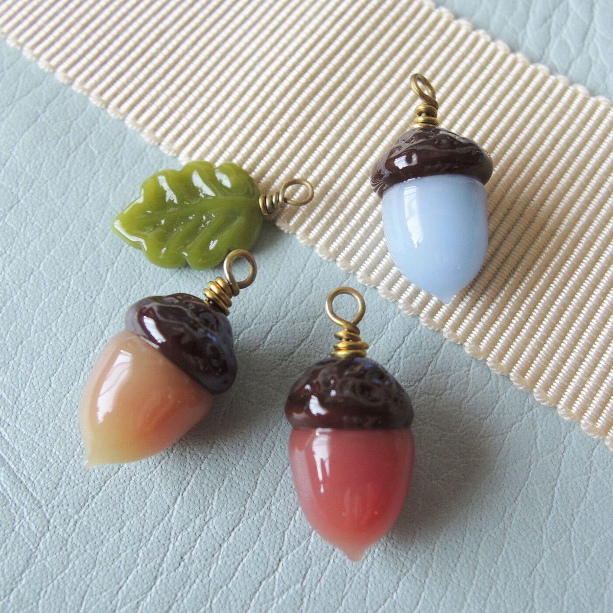 どんぐりチャーム　べっこうマーブル どんぐりチャーム 6個 べっこうマーブル 18 どんぐりチャーム＊1個