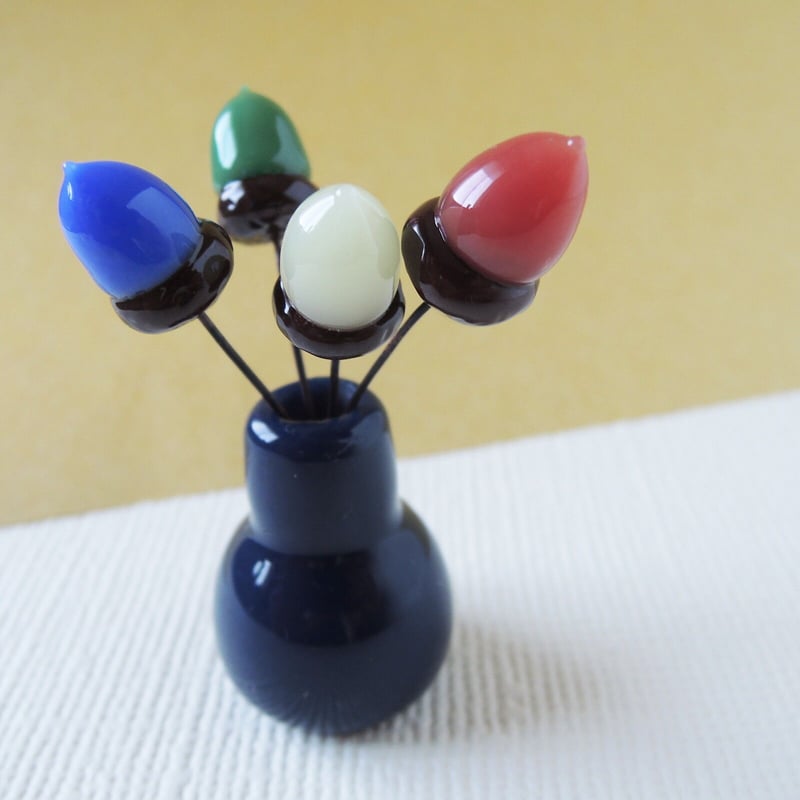 どんぐりチャーム*1個 | little lamps -Glass Bead Shoppe- どんぐりチャーム*1個 | little lamps -Glass Bead Shoppe-