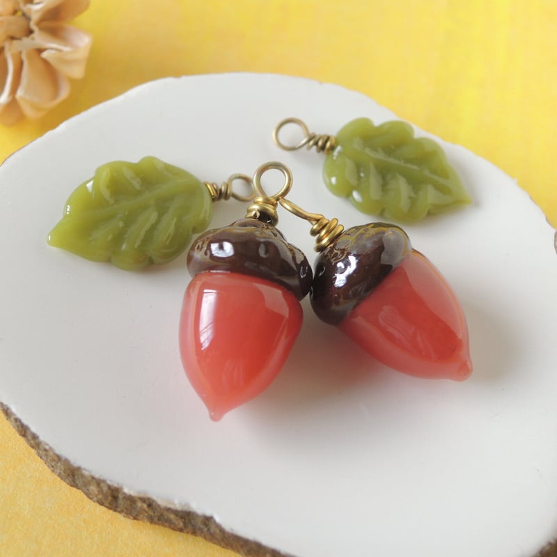 どんぐりチャーム＊1個 | little lamps -Glass Bead Shoppe-