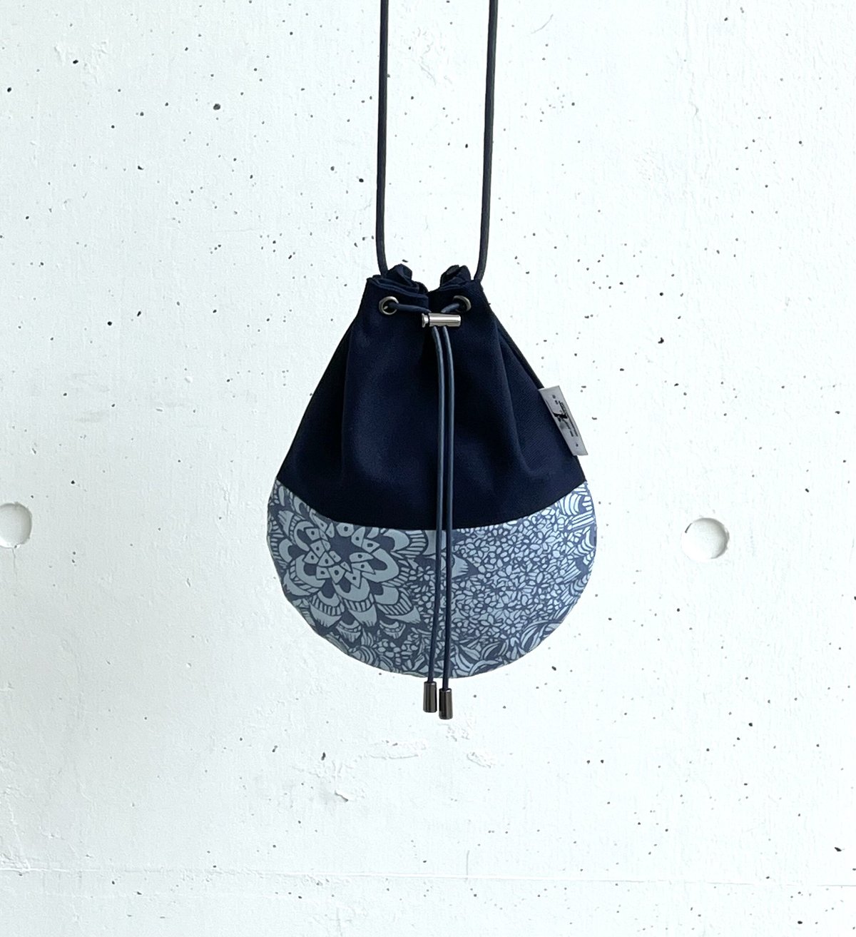 巾着ショルダーバッグ-BOTANICAL -(BLUE) | LIGHT CUBE 巾着ショルダーバッグ-BOTANICAL -(BLUE) | LIGHT CUBE