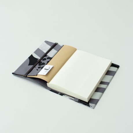 ACCESSORIES_ブックカバー　-SOUFFLE-(SILVER)