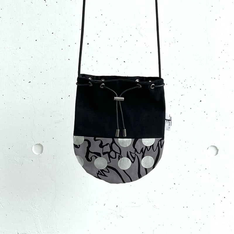 巾着ショルダーバッグ-BUBBLE FLOER-(SILVER) | LIGHT CUBE 巾着ショルダーバッグ-BUBBLE FLOER-(SILVER) | LIGHT CUBE