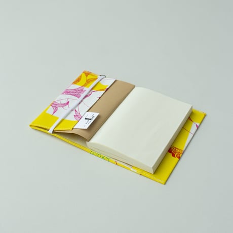 ACCESSORIES_ブックカバー　-MAGIC BIRD- (YELLOW)