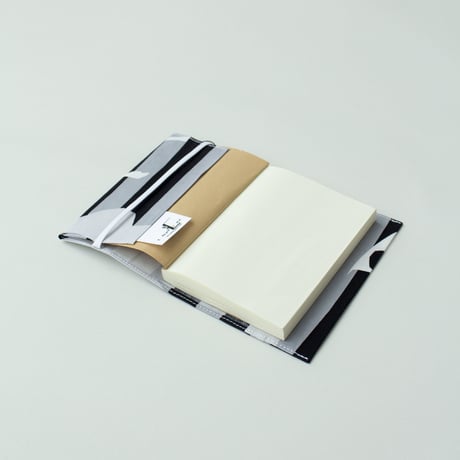 ACCESSORIES_ブックカバー　-DEEP BREATH- (GRAY)