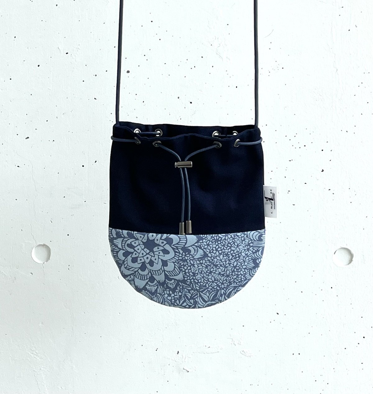 巾着ショルダーバッグ-BOTANICAL -(BLUE) | LIGHT CUBE