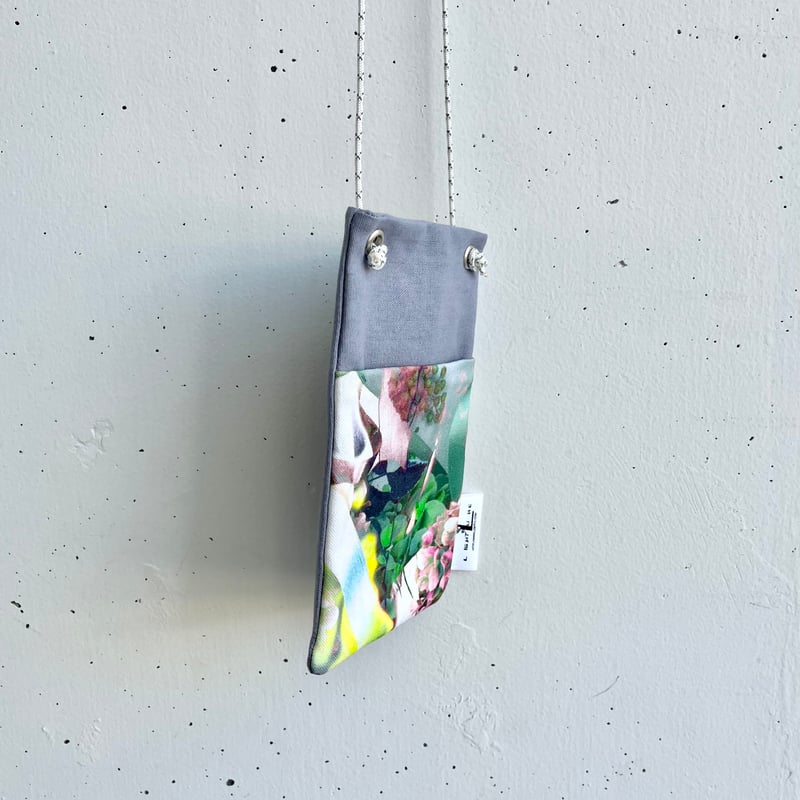 BAG_サコッシュ -BLOOM- (WHITE) | LIGHT CUBE