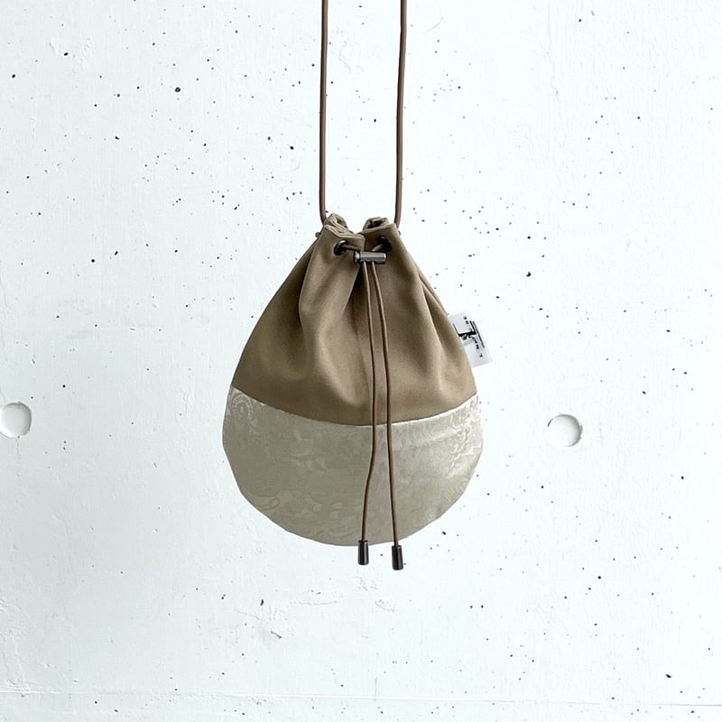 巾着ショルダーバッグ-BOTANICAL -(BEIGE) | LIGHT CUBE 巾着ショルダーバッグ-BOTANICAL -(BEIGE) | LIGHT CUBE