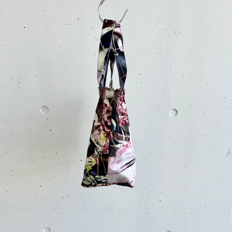 BAG_BOXトート -BLOOM- (BLACK) | LIGHT CUBE