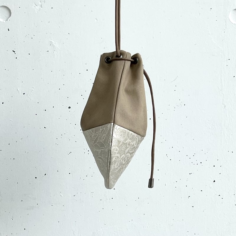 巾着ショルダーバッグ-BOTANICAL -(BEIGE) | LIGHT CUBE 巾着ショルダーバッグ-BOTANICAL -(BEIGE) | LIGHT CUBE