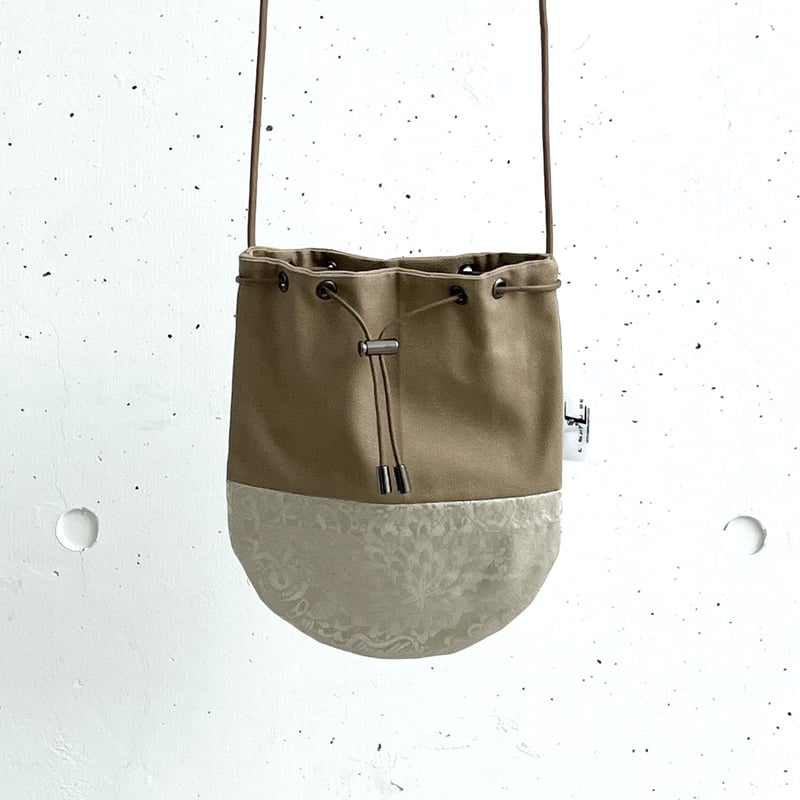 巾着ショルダーバッグ-BOTANICAL -(BEIGE) | LIGHT CUBE 巾着ショルダーバッグ-BOTANICAL -(BEIGE) | LIGHT CUBE