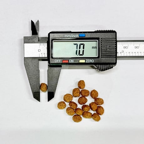 Daily Pro アダルト ミニ / ミディアム ホース　小粒　600ｇ