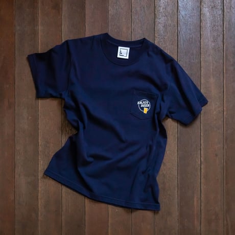 in the house カートゥーンTシャツ