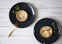 前日までの要予約【店頭引き渡し専用商品】自家製ベーコンとキノコのキッシュ1個