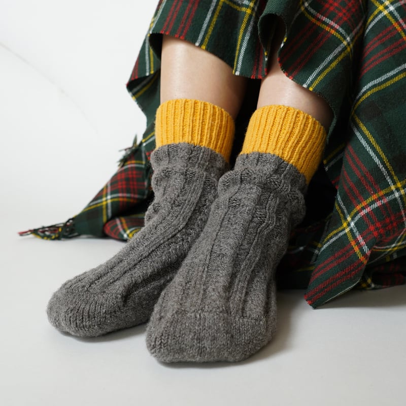 COZY&WARM （コージー＆ウォーム）WOOL CABLE ROOM SOCKS | TA
