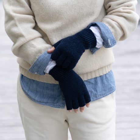 TO（トゥー）WOOL BOUCLE FINGERLESS GLOVES