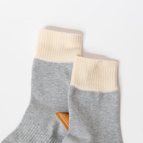 TO（トゥー）THREE-TONE SOCKS