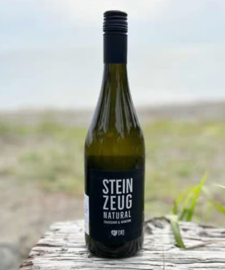 STEINZEUG Manzoni&Sauvignon natural2022　シュタインソーク・マンゾーニ・ソーヴィニヨン・ナチュラル