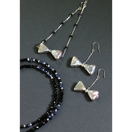 necklace/S22-A1-0143