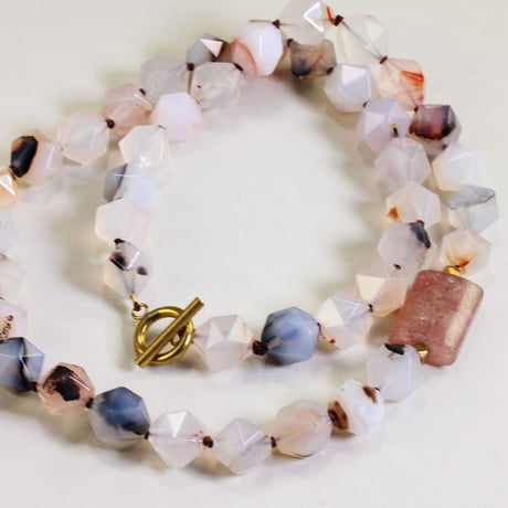 necklace/S21-A0-0243