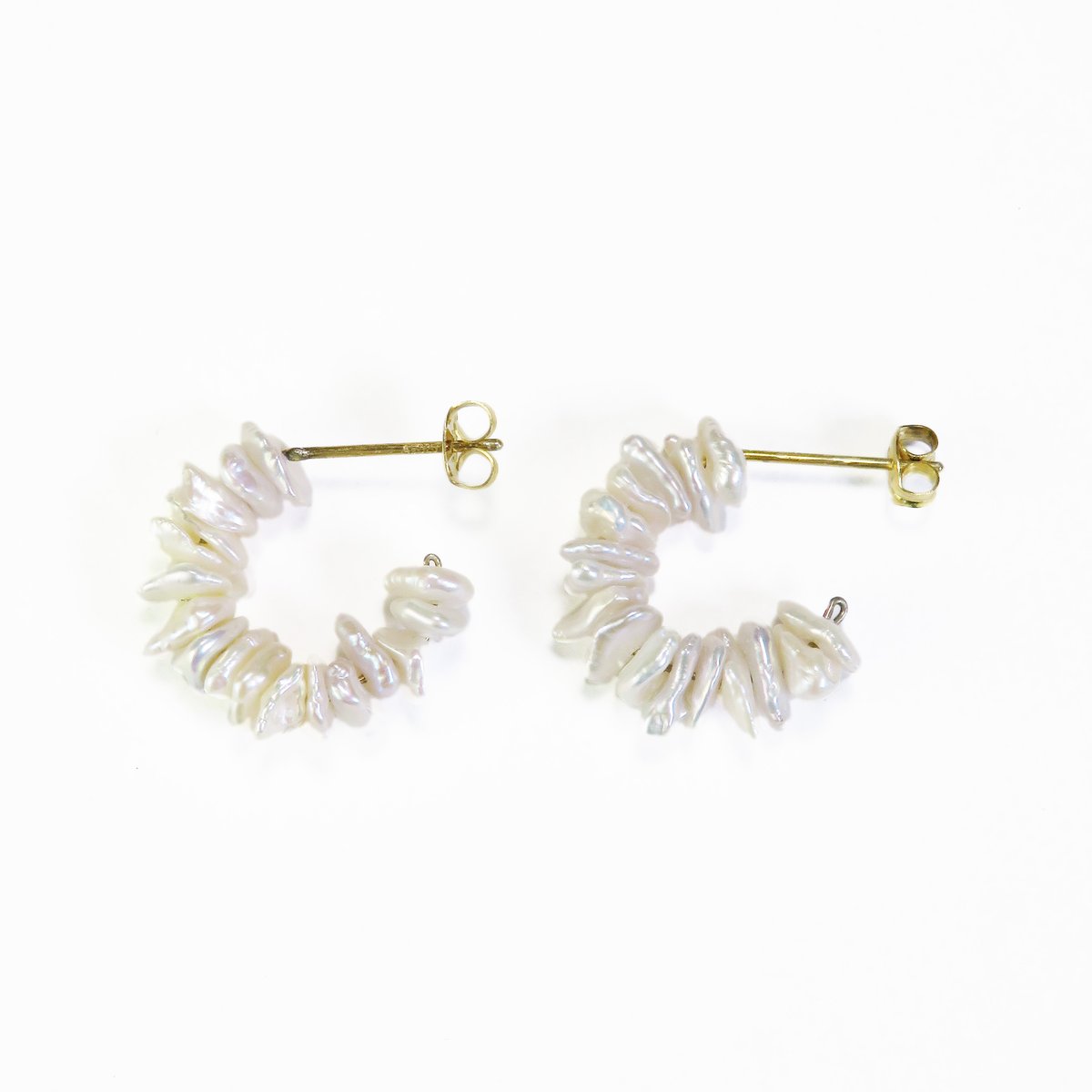 SHISHIKUI シシクイ　Pierce II / BEIGE THE SHISHIKUI Pierce II / BEIGE ピアス - メルカリ｜イヤリング