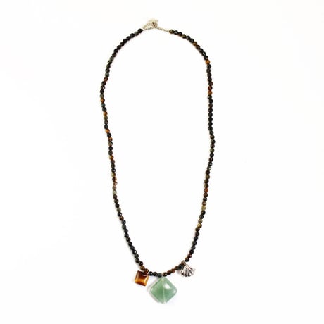 necklace/S22-A0-0542