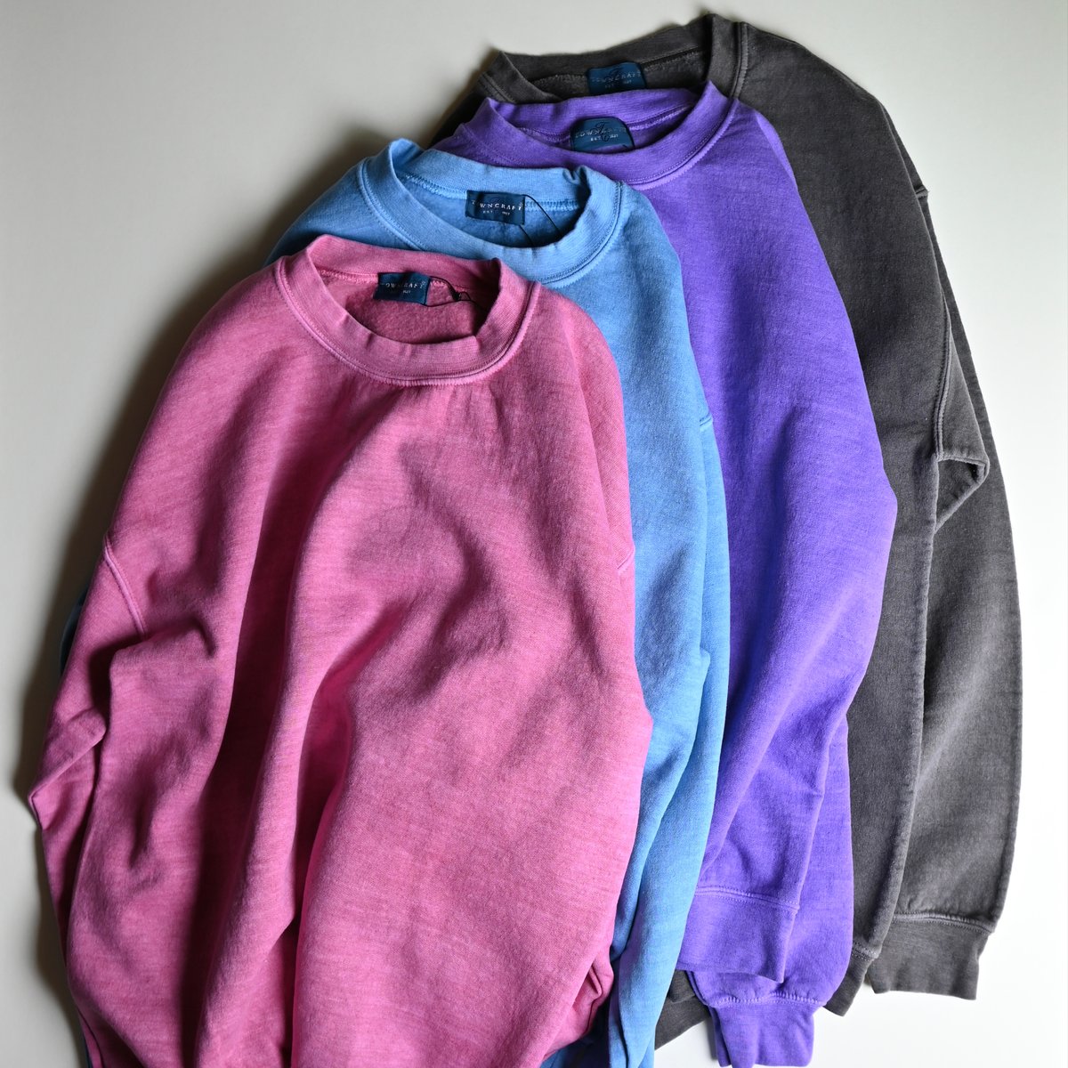 unisex】TOWNCRAFT [タウンクラフト] / 90s pigment crew