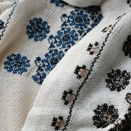 【women's】doux bleu [ドゥーブルー] / インド刺繍メッシュブラウス