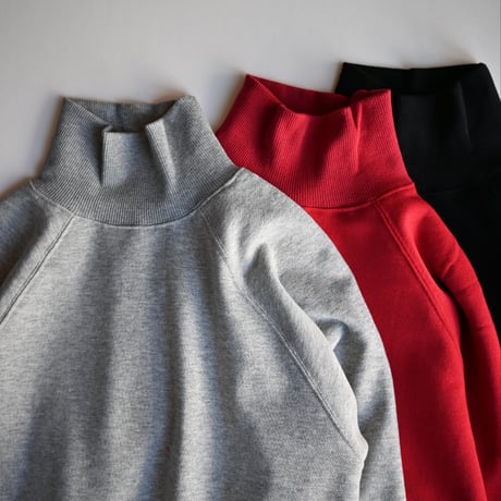 【unisex】soglia [ソリア] / NERDS High Neck Sweat