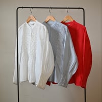 【women's】doux bleu [ドゥーブルー] / ハンドスモッキング刺繍シャツ