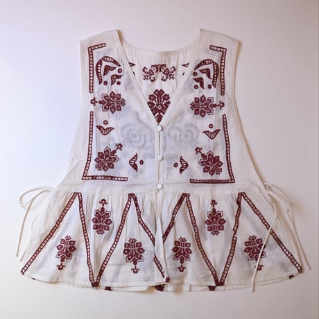 【women's】doux bleu [ドゥーブルー] / クロスステッチ刺繍2WAYベスト
