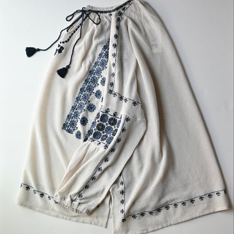【women's】doux bleu [ドゥーブルー] / インド刺繍メッシュブラウス
