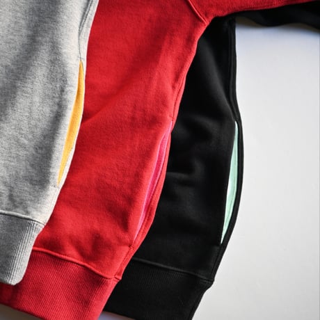 【unisex】soglia [ソリア] / NERDS High Neck Sweat
