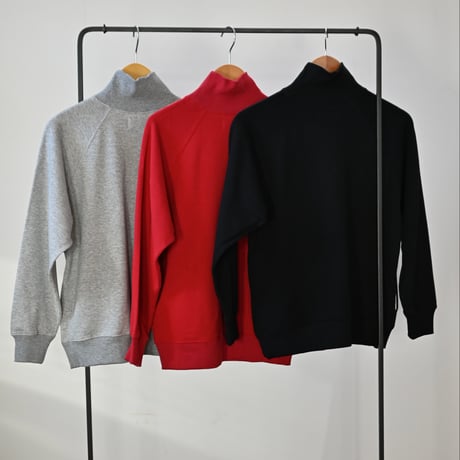 【unisex】soglia [ソリア] / NERDS High Neck Sweat