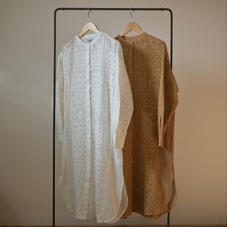 【women's】doux bleu [ドゥーブルー] / インドレース ロングシャツ