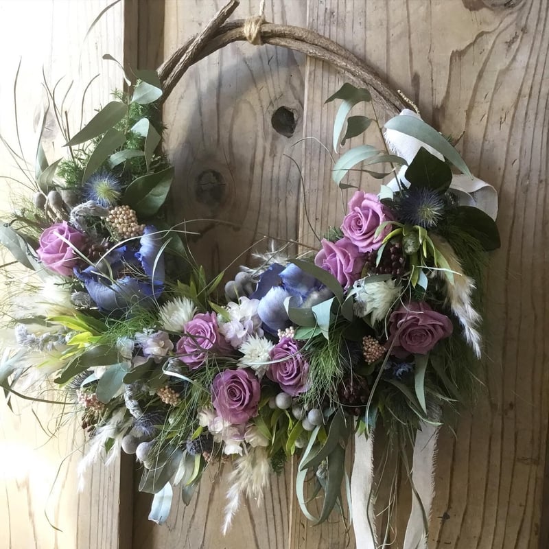 ◉受注販売 プリザのバラを使ったブルーパープル系のリース | flower