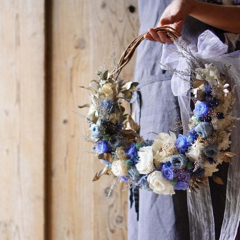 ◉受注販売 プリザのバラを使ったブルーパープル系のリース | flower